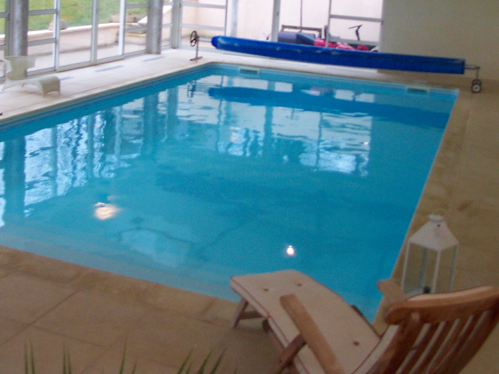 Couverture à bulles pour piscine - Charlet Piscines