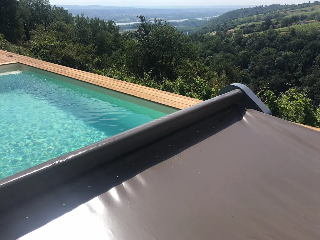 Couverture de piscine Oré - Charlet Piscines