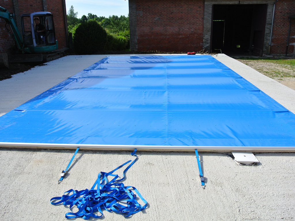 Couverture à barres pour piscine - Charlet Piscines