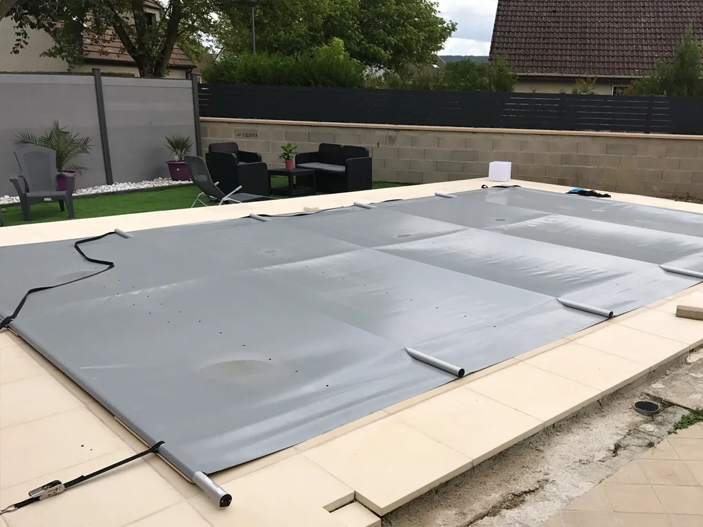 Couverture à barres pour piscine - Charlet Piscines