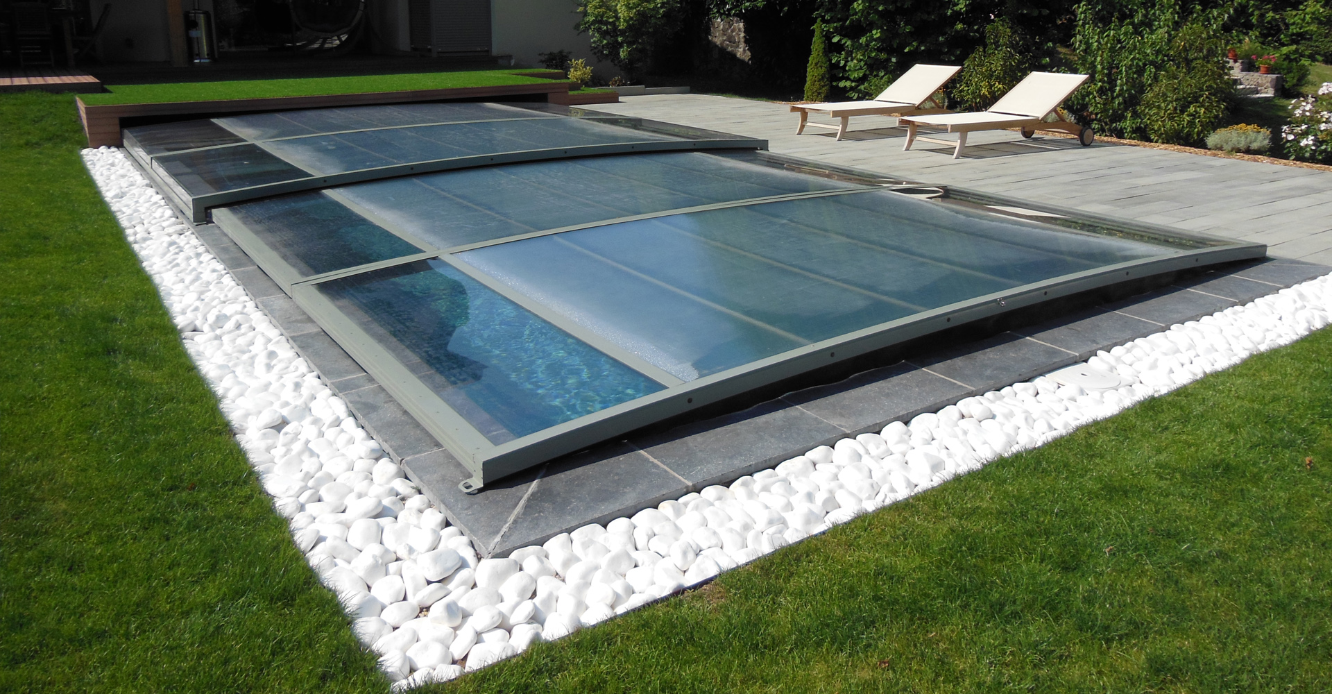 Abri plat Outdoor pour piscine - Charlet Piscines