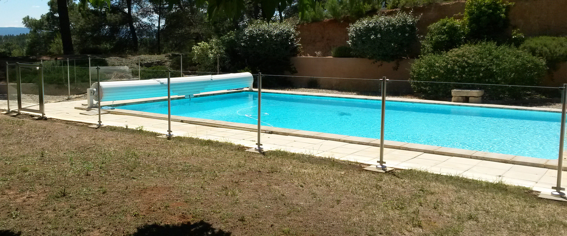 Barrière de sécurité pour piscine - Charlet Piscines