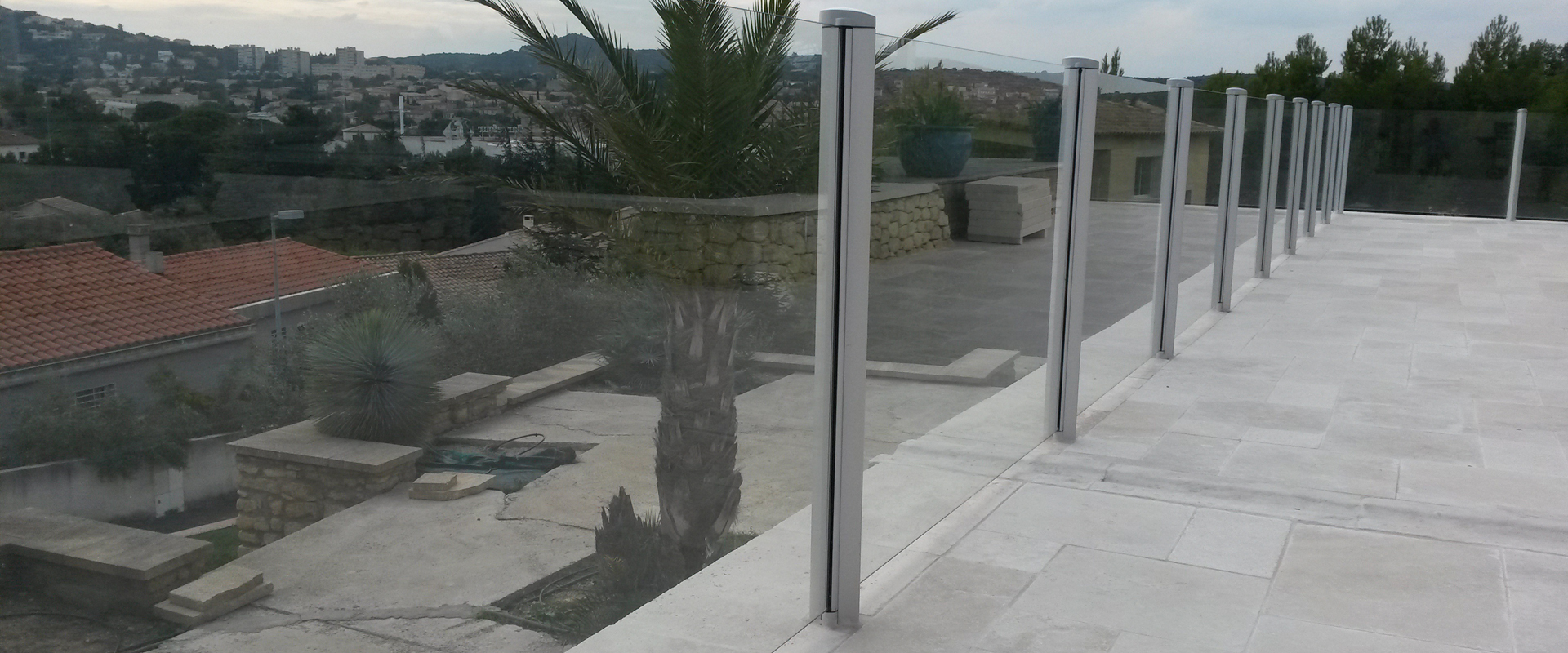 Barrière de sécurité pour piscine - Charlet Piscines