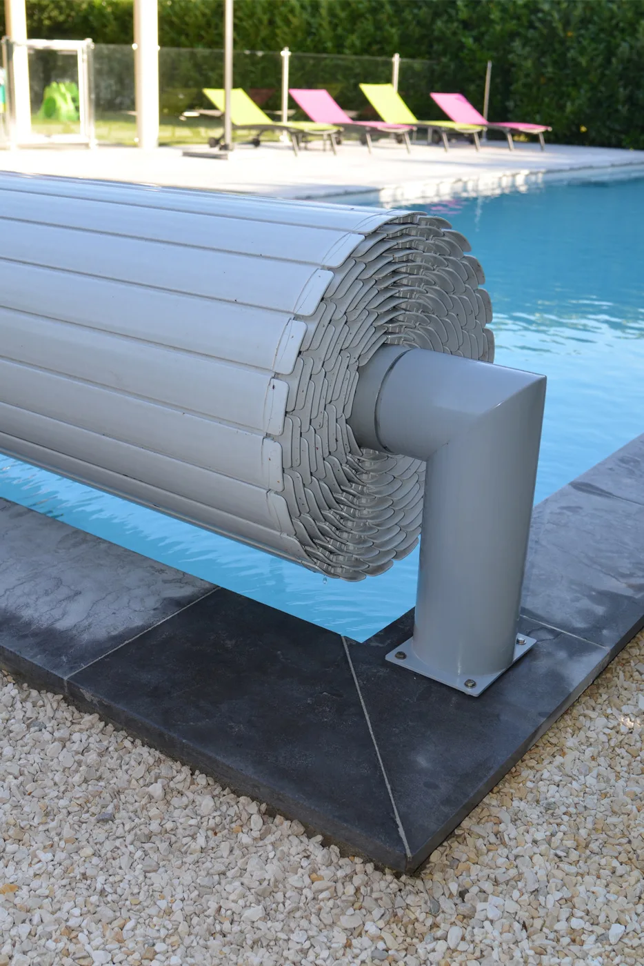 Volet roulant hors sol pour piscine - Charlet Piscines